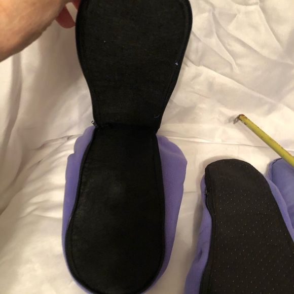 Magic slippers size 7 to 9 - Picture 12 of 16